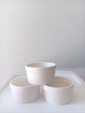 Bread + Butter Cucina Set of 3 Small Porcelain Bowls Textured Diamond White